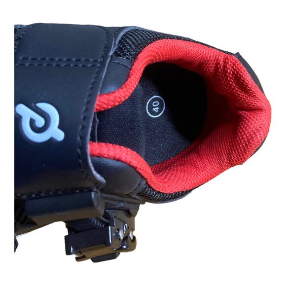 Peloton Cycling Shoes - Picture 4 of 6